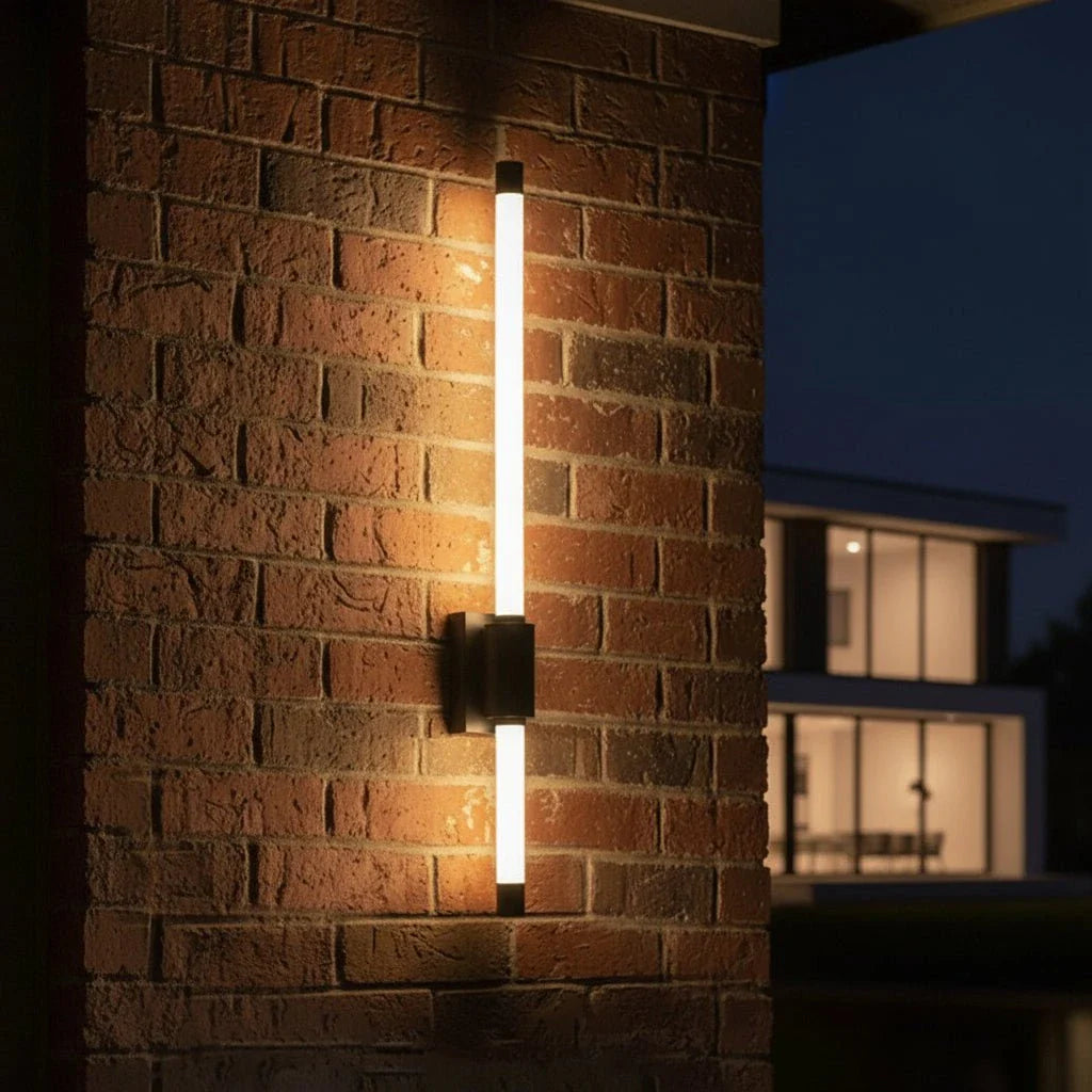 The Lighting Club LED wall light Saber Black LED Wall Light L630 BLACK 6007226090772